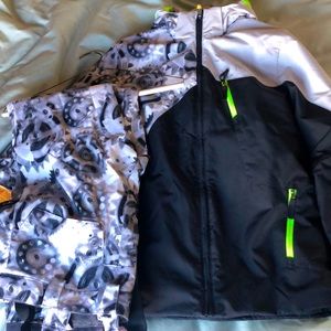 Spyder boys ski jacket / pants set